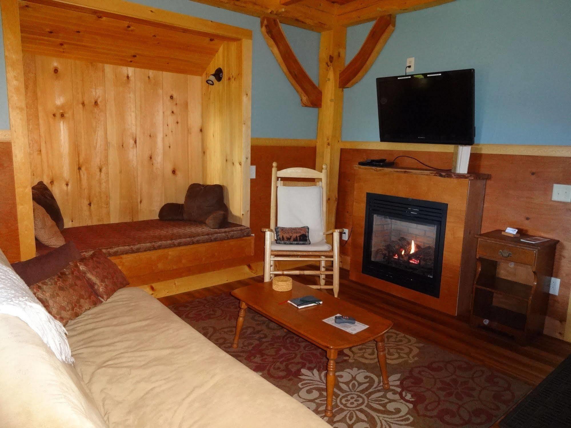 Robert Frost Mountain Cabins Middlebury Exterior photo